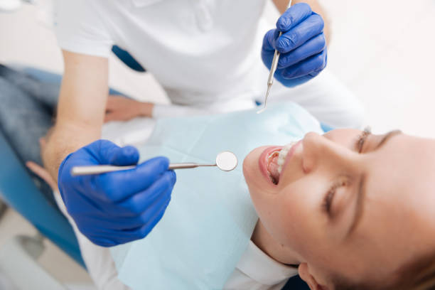 Best Wisdom Tooth Removal  in Shorewood Forest, IN